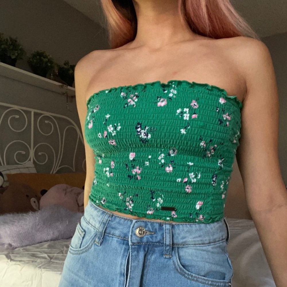 Green floral scrunched tube top
